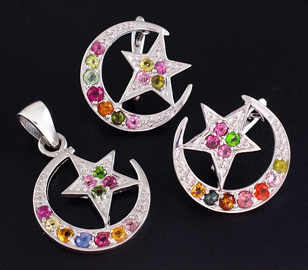 Прелестный комплект с разноцветными турмалинами