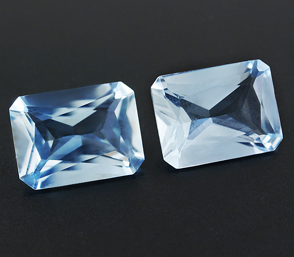 Пара чистейших аквамаринов 2,23 карат