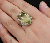 Крупное кольцо с зеленым аметистом и желтыми цирконами Серебро 925