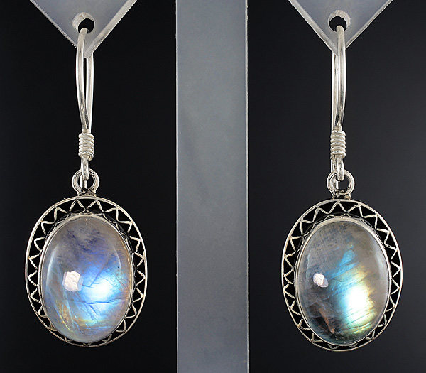 Серьги с лунным камнем