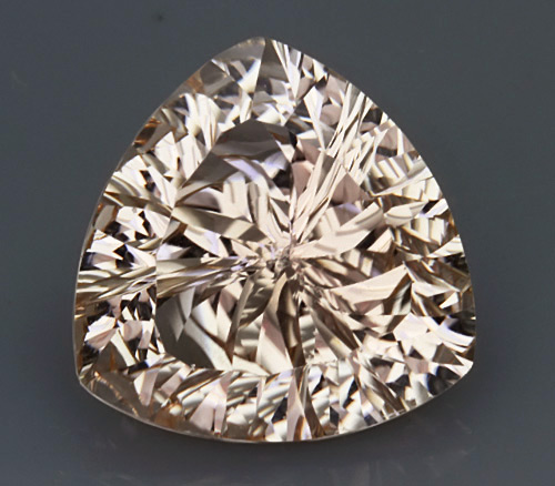 Топаз авторской огранки "Glitter Fire" 9,2 карат