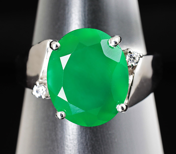 Кольцо с зеленым агатом