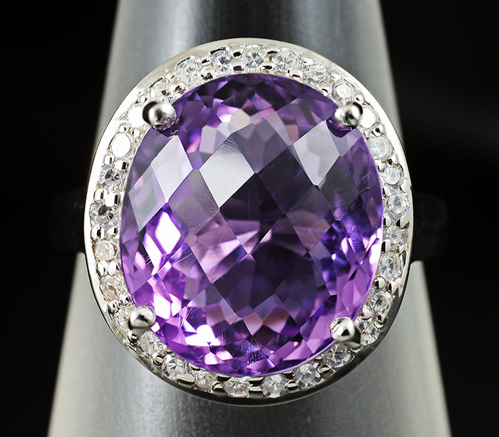 Превосходное кольцо с аметистом