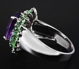 Замечательное кольцо с аметистом, изумрудами и цаворитами Серебро 925