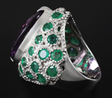 Роскошное крупное кольцо с аметистом и изумрудами Серебро 925