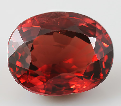 Оранжевая шпинель 1,85 карат