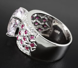 Кольцо с розовым кунцитом и пурпурными сапфирами Серебро 925