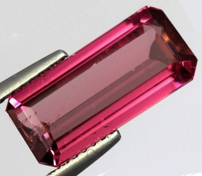 Розовый афганский турмалин 4,1 карат