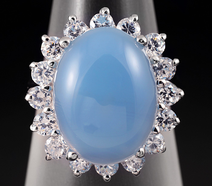 Кольцо c халцедоном