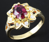 Кольцо с розовым турмалином и бриллиантами Золото