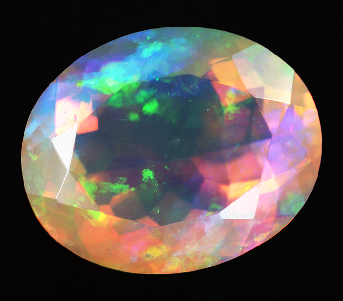 Ограненный эфиопский опал 1,7 карат