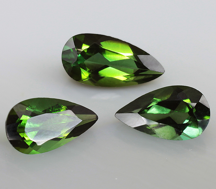 Набор из 3 зеленых турмалинов 0,97 карат