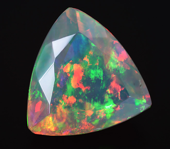 Ограненный эфиопский опал 1,58 карат