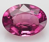 Кольцо c пурпурно-розовым сапфиром