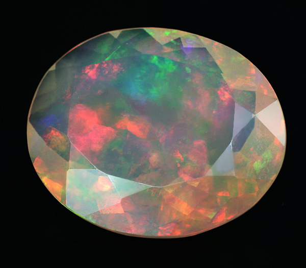 Ограненный эфиопский опал 2,26 карат