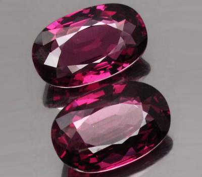 Пара родолитов гранатов 12,21 карат