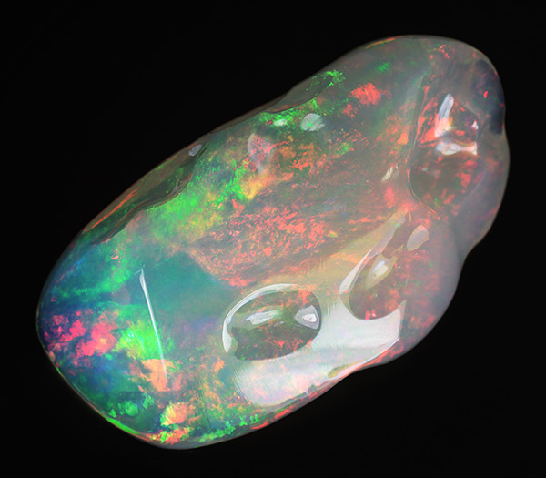 Роскошный эфиопский опал 38,44 карат