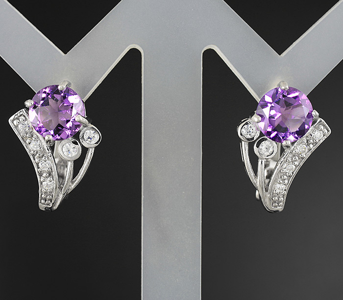 Замечательные серьги с аметистами