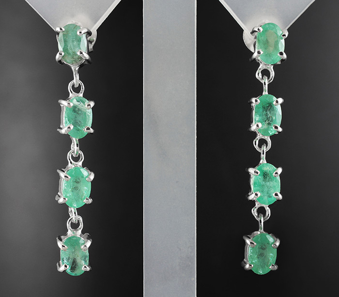 Изящные серьги с изумрудами