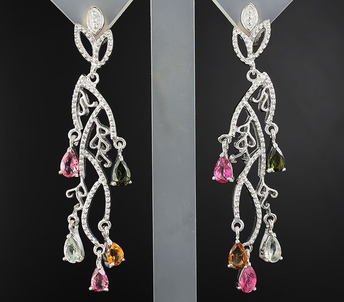 Великолепные серьги с подвесками разноцветных турмалинов