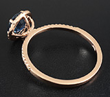 Кольцо с цейлонским сапфиром и бриллиантами Золото