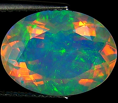 Ограненный эфиопский опал 3,36 карат