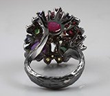 Кольцо c зелеными турмалинами, разноцветными сапфирами, цаворитами гранатами и аметистом Серебро 925