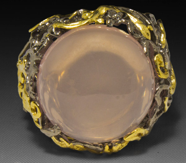 Кольцо из серебра 925 пробы с розовым кварцем. Серебро 925