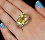 Крупное кольцо с цитрином, цаворитами и топазами Серебро 925