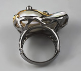 Кольцо из серебра 925 пробы с жемчугом барокко и топазами Серебро 925