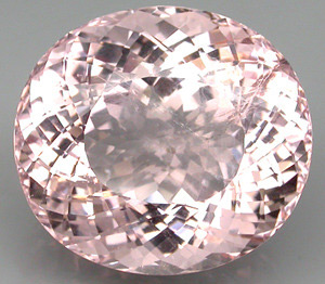 Крупный морганит 17,95 карат