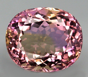 Чистейший аметрин 8,24 карат