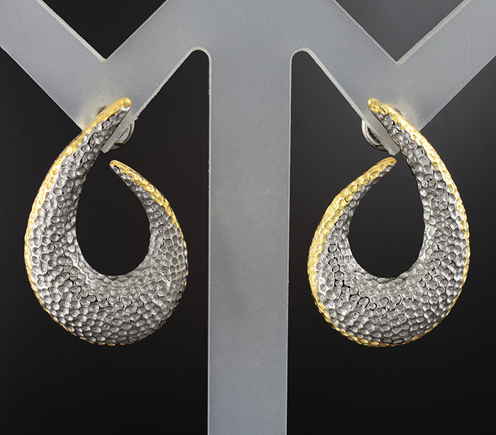 Серьги из текстурного серебра