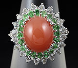 Кольцо с оранжевым лунным камнем, цаворитами и бесцветными топазами Серебро 925