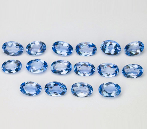 Набор из 16 аквамаринов 6,89 карат