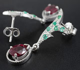 Прелестные серьги с рубинами и изумрудами Серебро 925