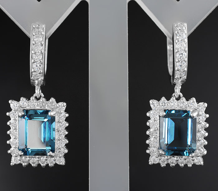 Стильные серьги с топазами