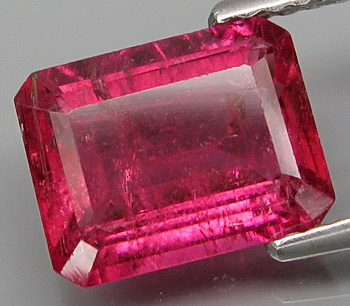 Рубеллит 2,49 карат! Отличный цвет