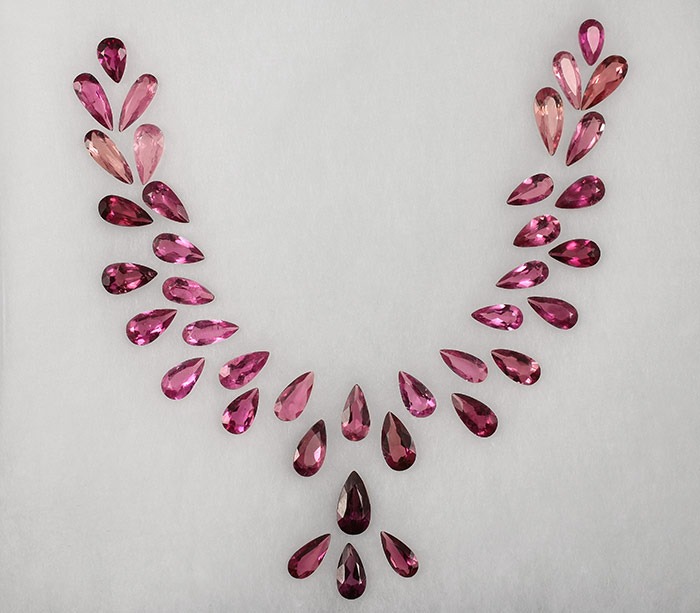 Набор из 34 розовых и рубеллитов турмалинов 10,55 карат
