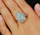 Кольцо c халцедоном, пурпурными сапфирами и бесцветными топазами Серебро 925