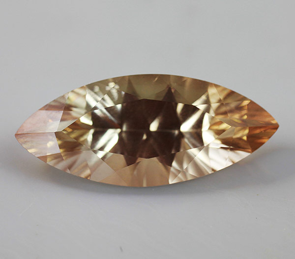 Солнечный камень 4,06 карат! Орегон.   