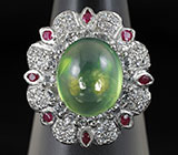 Кольцо с пренитом, пурпурными сапфирами и бесцветными топазами Серебро 925