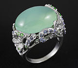 Крупное кольцо с голубым халцедоном, цаворитами и танзанитами Серебро 925
