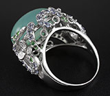 Крупное кольцо с голубым халцедоном, цаворитами и танзанитами Серебро 925