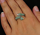 Кольцо "Змейка" с изумрудами и пурпурными сапфирами Серебро 925