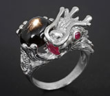 Кольцо "Дракон" со звездчатым и пурпурными сапфирами Серебро 925