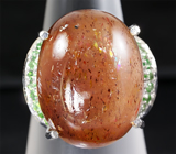 Крупное кольцо с солнечным камнем и цаворитами Серебро 925