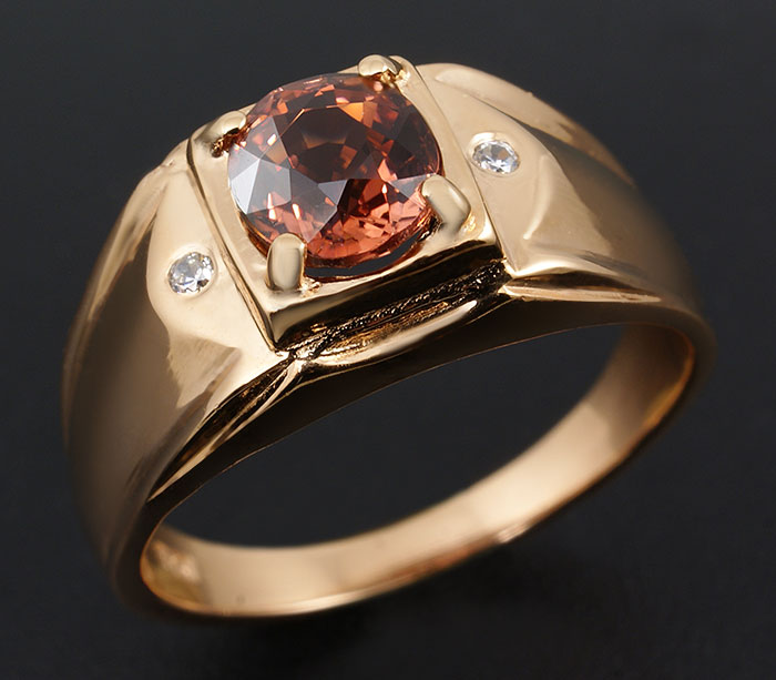 Кольцо с золотисто-оранжевым турмалином 0,36 карат