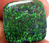 Эффектный двухцветный опал 6,75 карат 