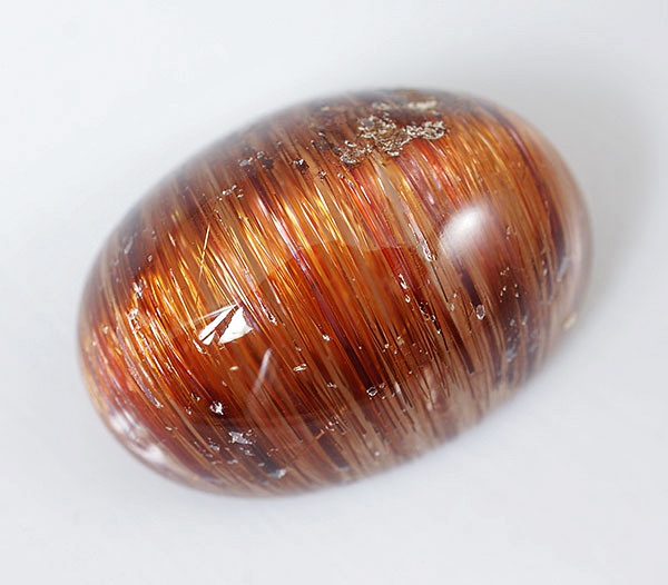 Крупный рутиловый кварц с эффектом кошачьего глаза 30,24 карат